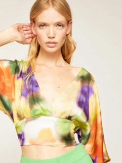 Blusa Corta Con Fiocco Posteriore Fantasia Fiori 8 Blusa Corta Con Fiocco Posteriore Fantasia Fiori -TraumKleid Verkäufe 2492Q001480N0S5 06I high res