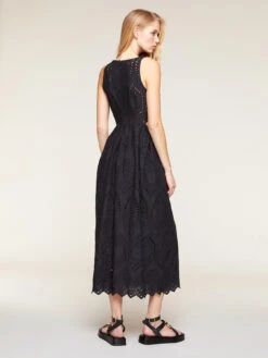 Vestito Lungo In Pizzo Sangallo 9 Vestito Lungo In Pizzo Sangallo -TraumKleid Verkäufe 7135Q002162N033 04I high res