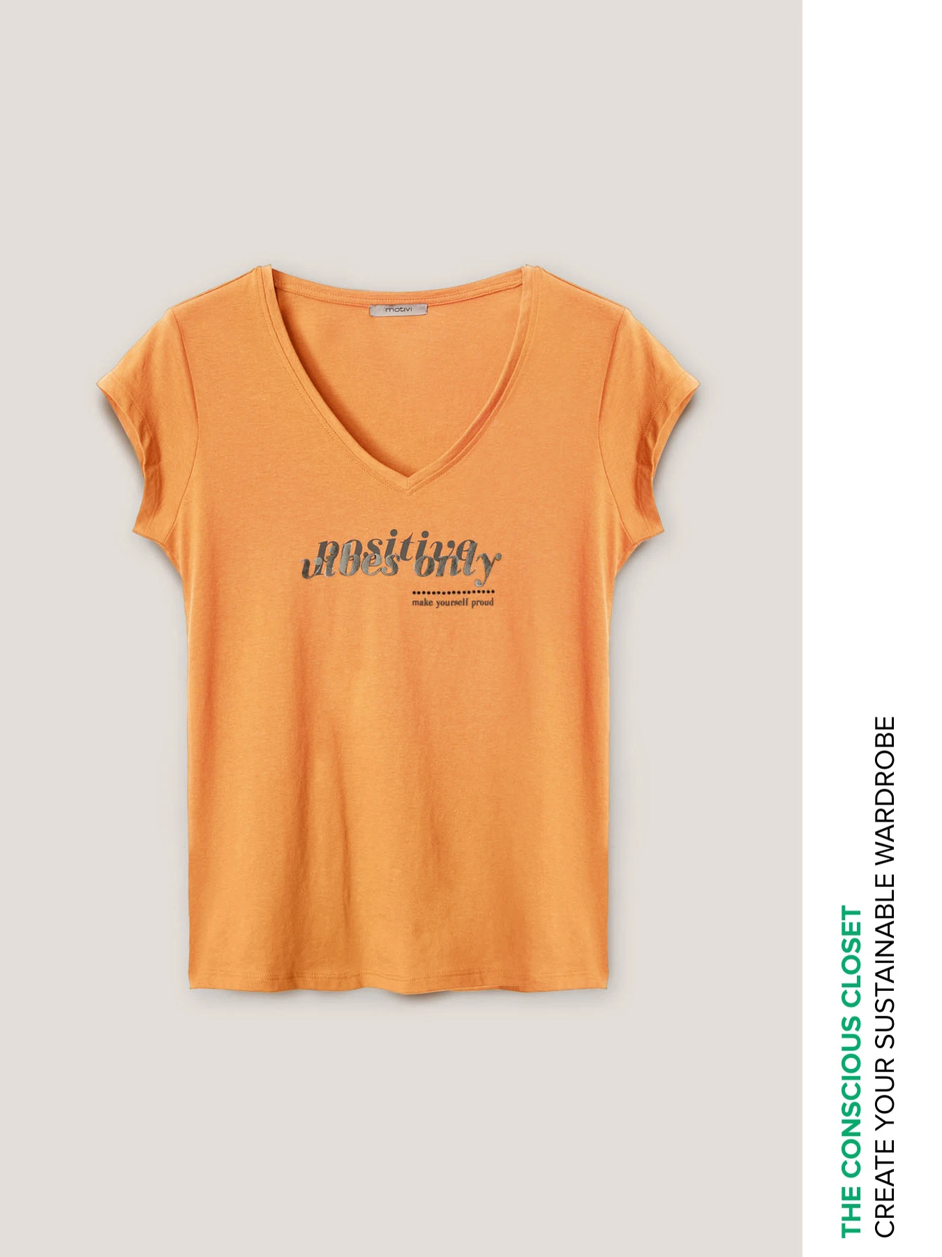 T-shirt Scollo A V Con Scritta 6 T-shirt Scollo A V Con Scritta – Bild 4