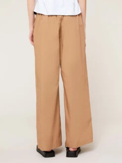 Pantaloni A Gamba Larga Con Piega -TraumKleid Verkäufe P177Q002886N002 05I high res