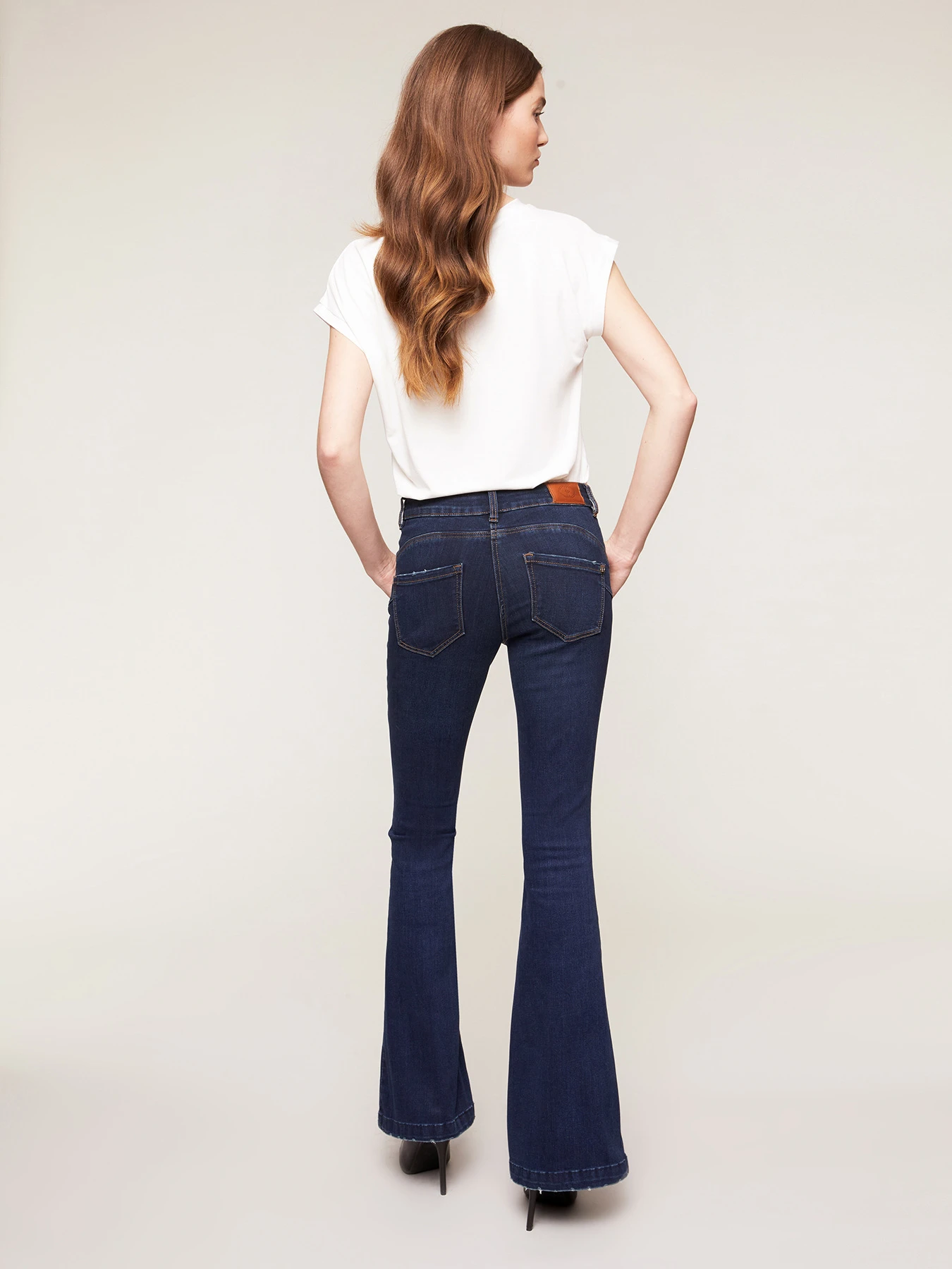 Jeans Flare Bianca 5 Jeans Flare Bianca – Bild 3